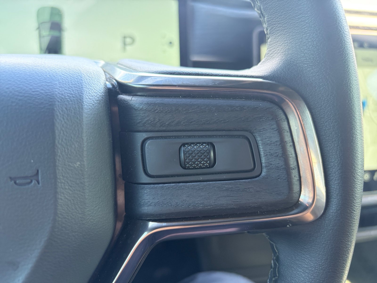Used 2025 Rivian R1T Adventure AWD/4WD image 26