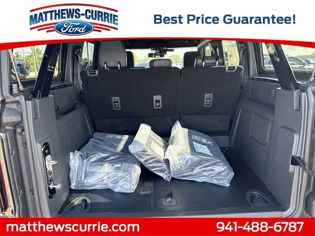 New 2025 Ford Bronco Badlands image 14