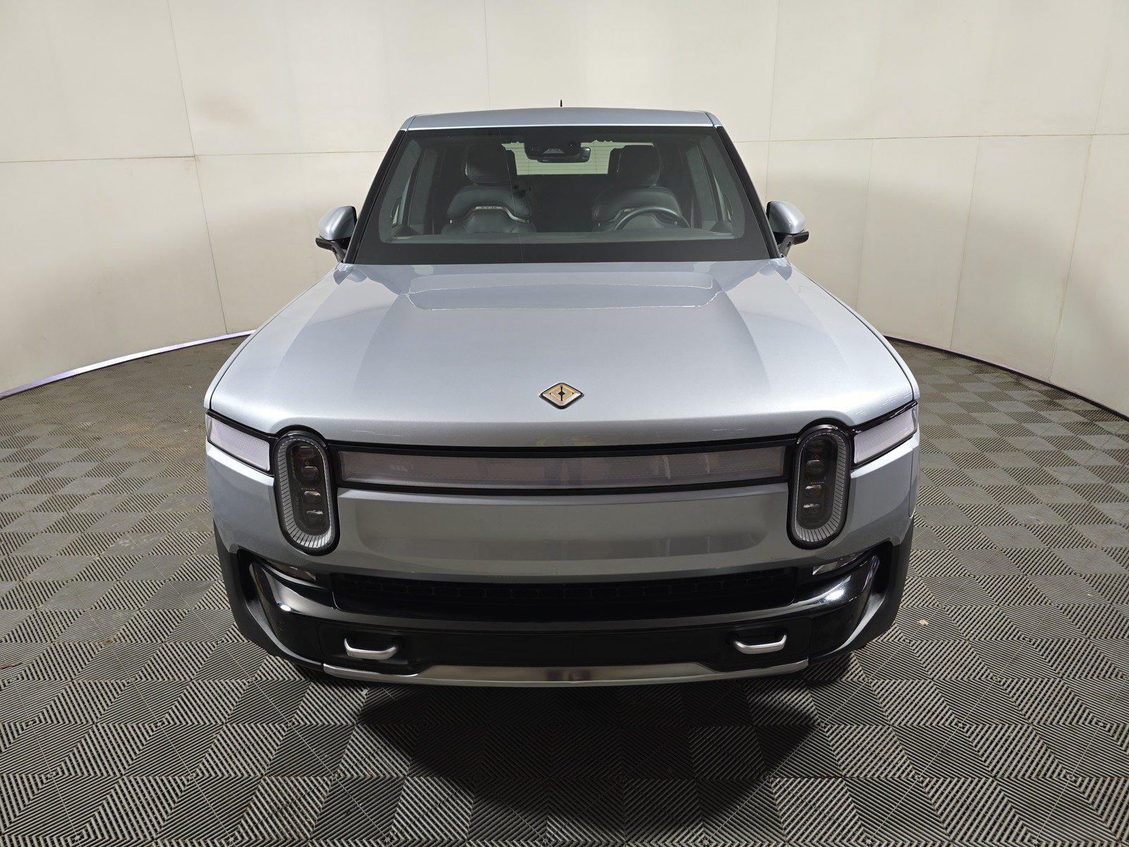 Used 2024 Rivian R1T Adventure AWD/4WD image 8