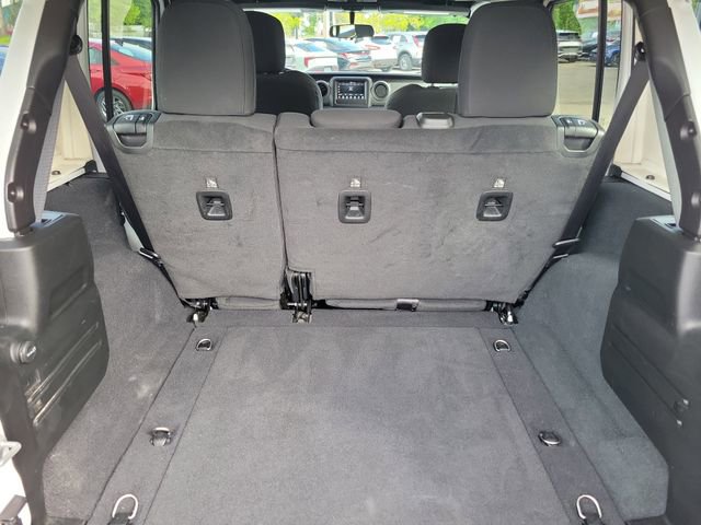 Used 2022 Jeep Wrangler Unlimited Sport AWD/4WD image 9
