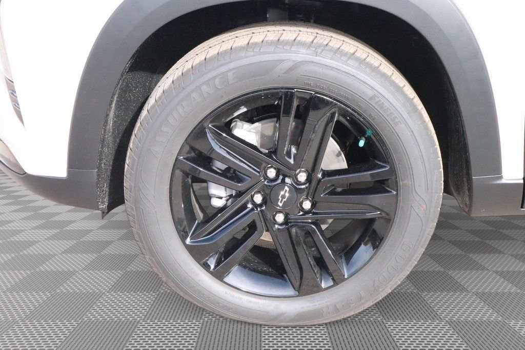 New 2026 Chevrolet Trax ACTIV FWD image 16