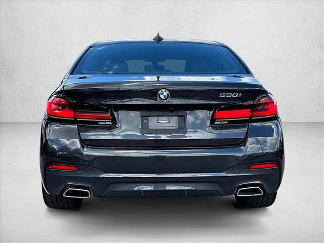 Used 2023 BMW 530i w/ M Sport Package RWD image 4