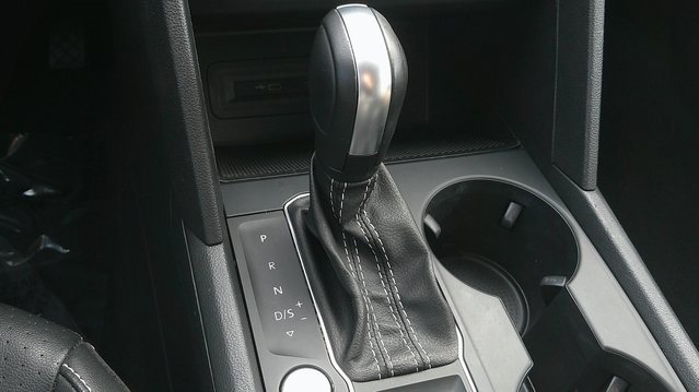 Used 2022 Volkswagen Atlas SE image 16