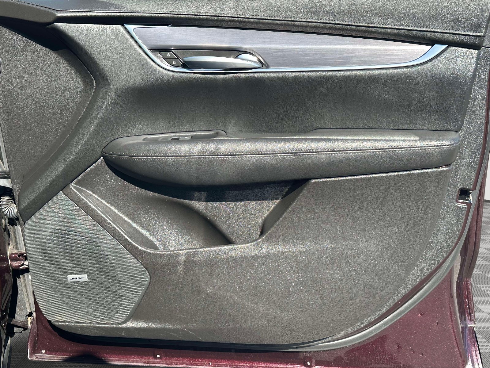 Used 2018 Cadillac XT5 Luxury w/ Driver Awareness Package AWD/4WD image 25
