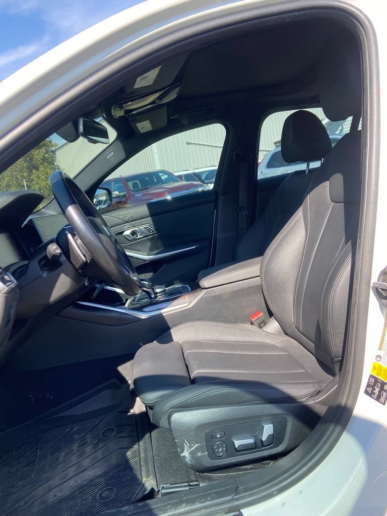 Used 2021 BMW 330i xDrive Sedan w/ Premium Package AWD/4WD image 11