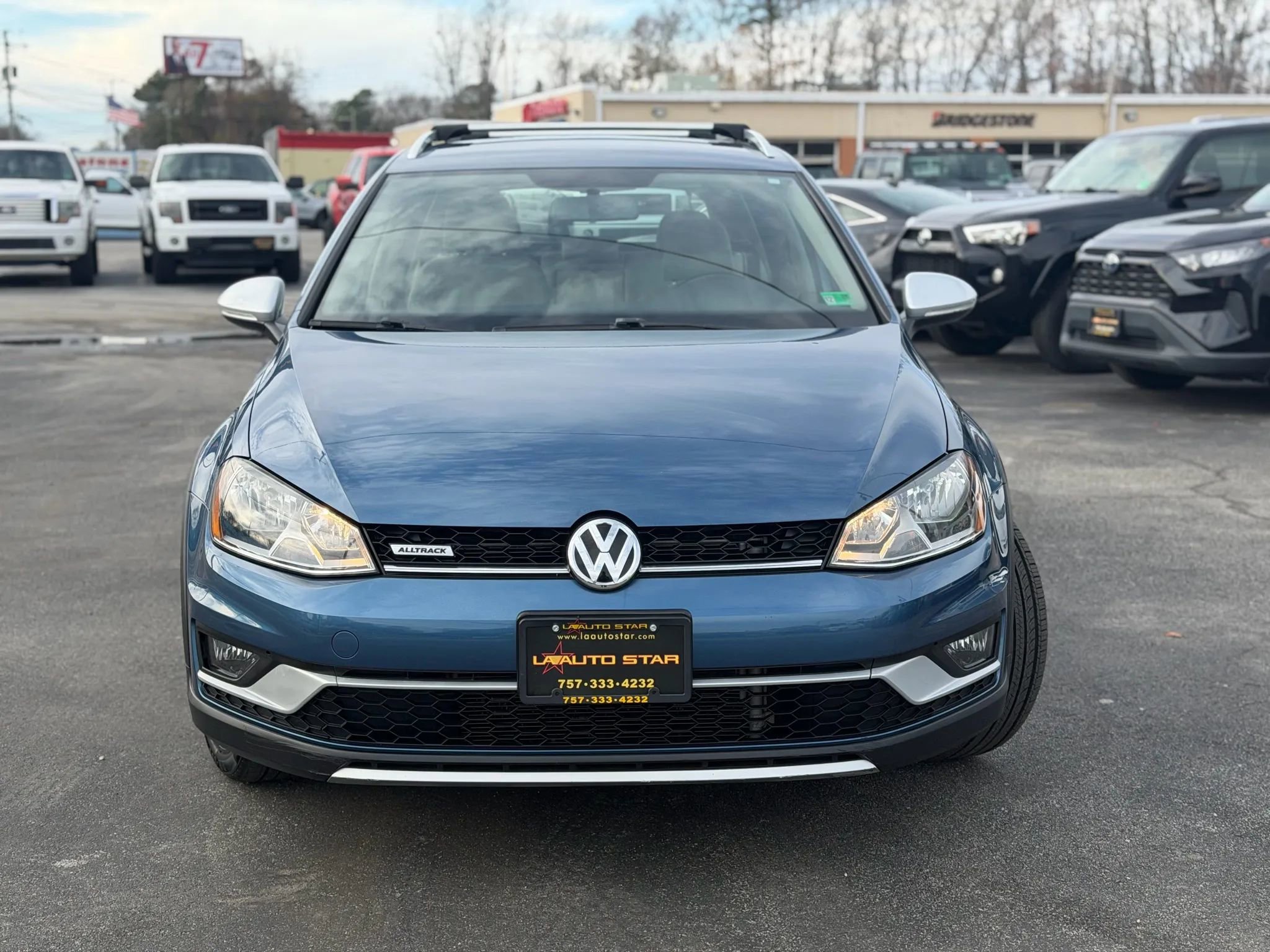 Used 2017 Volkswagen Golf Alltrack S AWD/4WD image 8
