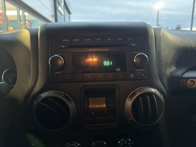 Used 2018 Jeep Wrangler Sport image 13