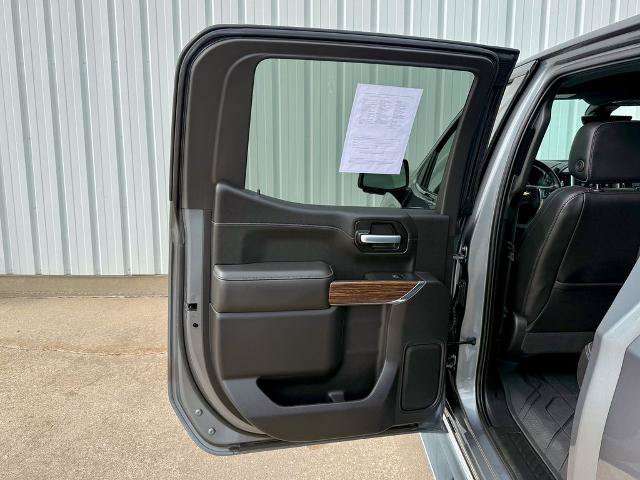 Used 2021 Chevrolet Silverado 1500 High Country w/ Technology Package AWD/4WD image 15