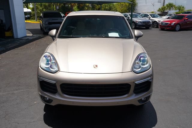Used 2016 Porsche Cayenne AWD/4WD image 21