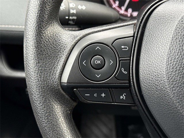 Used 2025 Toyota RAV4 XLE image 24