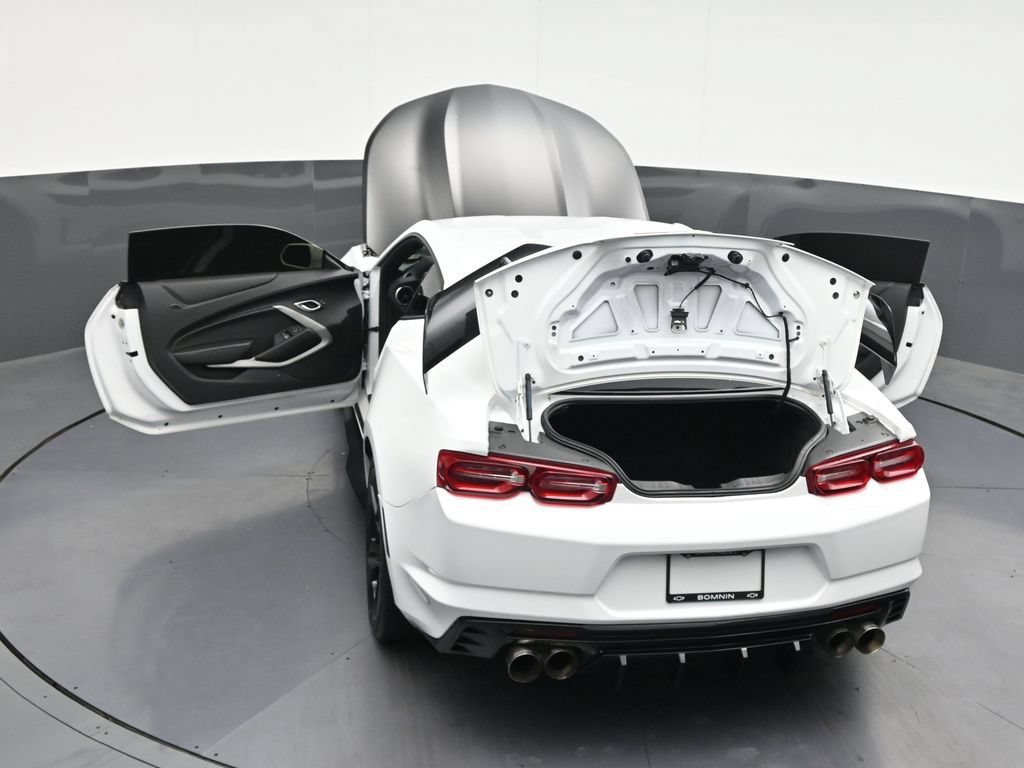 Used 2021 Chevrolet Camaro LT RWD image 36