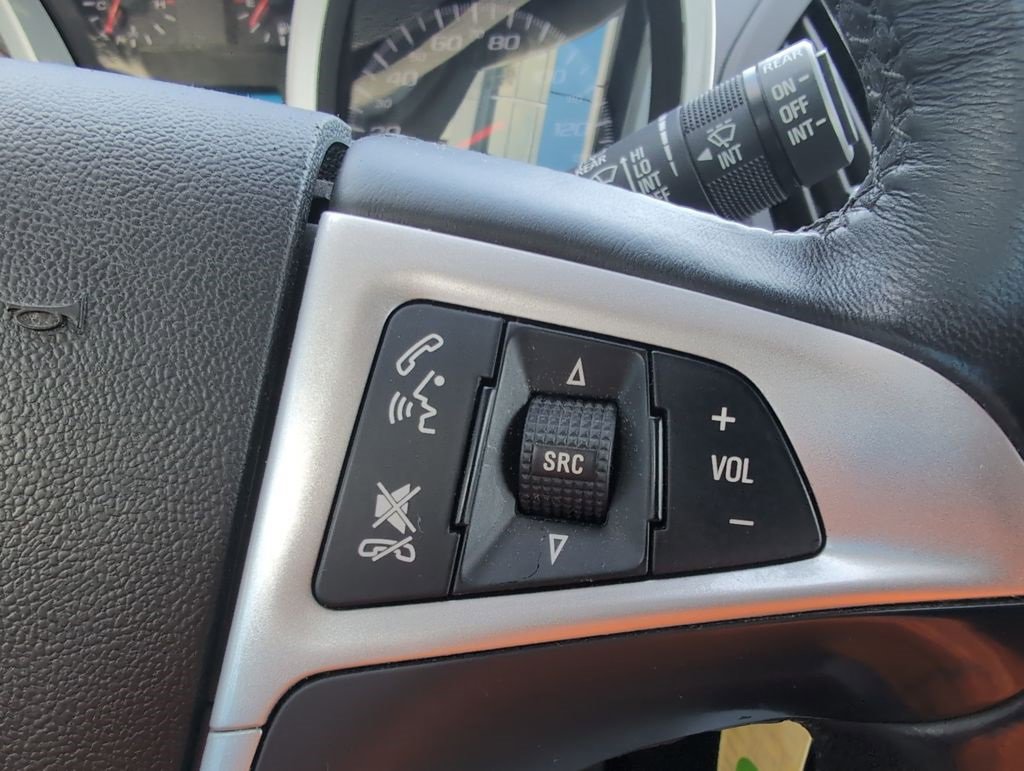 Used 2017 Chevrolet Equinox LT w/ Convenience Package image 17