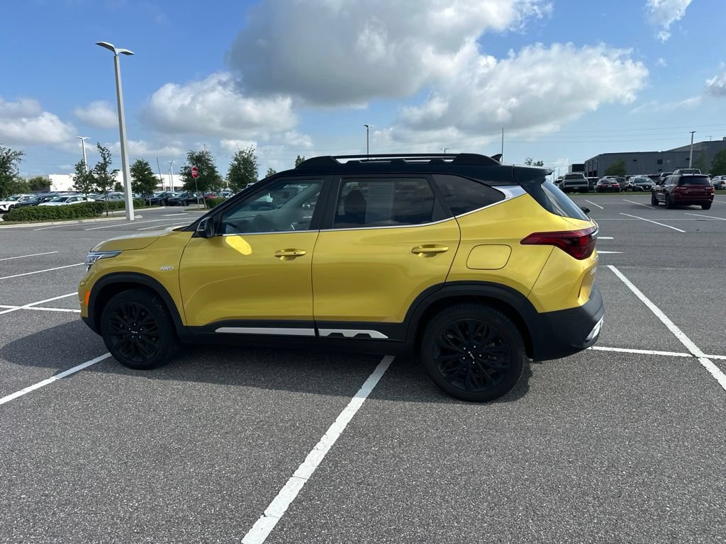 Certified 2023 Kia Seltos Nightfall Edition AWD/4WD image 11