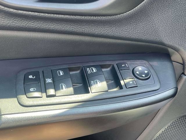 Used 2023 Jeep Cherokee Trailhawk w/ Trailer Tow Group AWD/4WD image 9