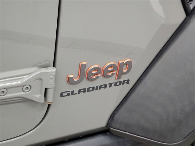 Used 2021 Jeep Gladiator Mojave w/ Cold Weather Group image 31
