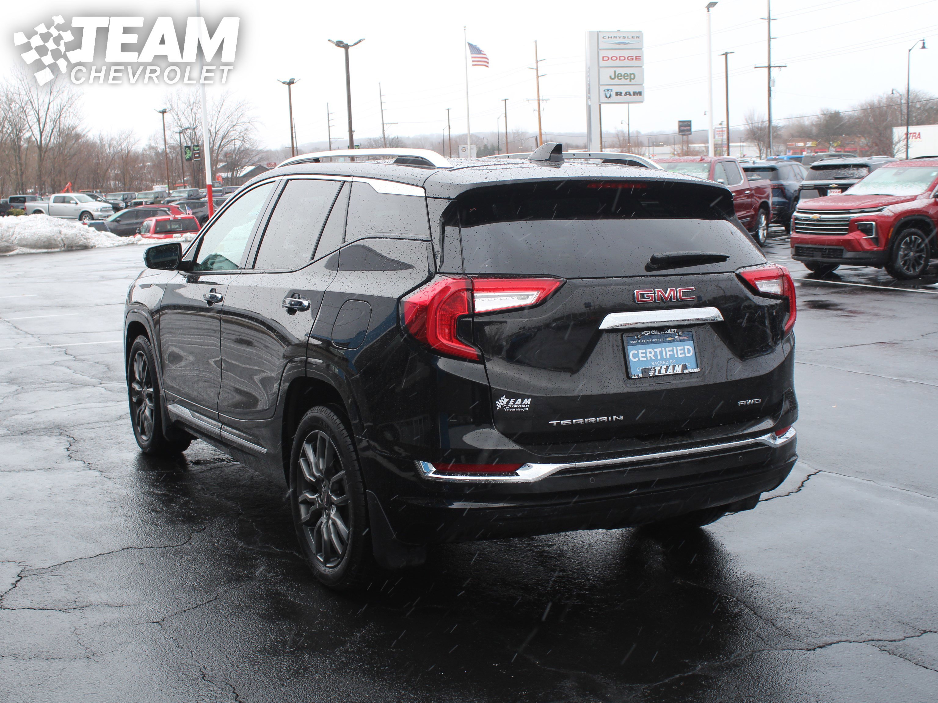 Certified 2024 GMC Terrain Denali w/ Black Diamond Edition image 6