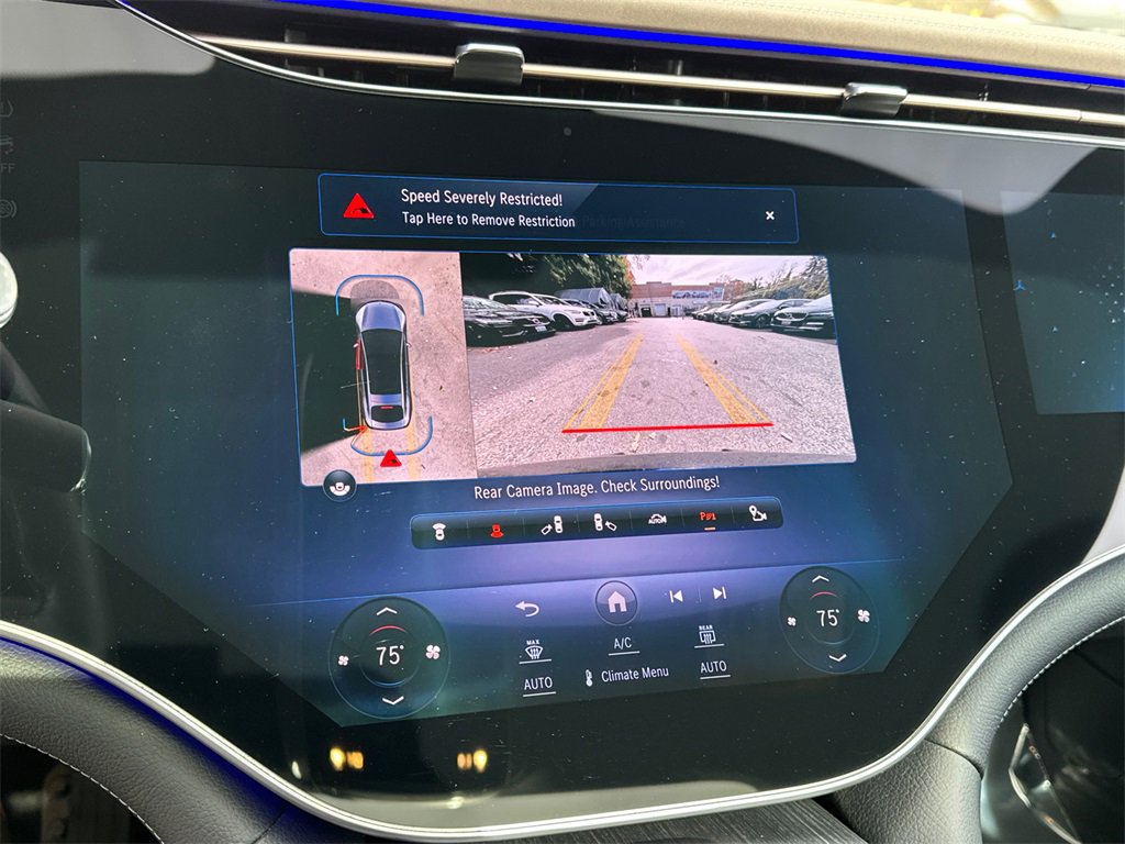 Used 2023 Mercedes-Benz EQS 580 4MATIC Sedan w/ Exclusive Trim Package image 32