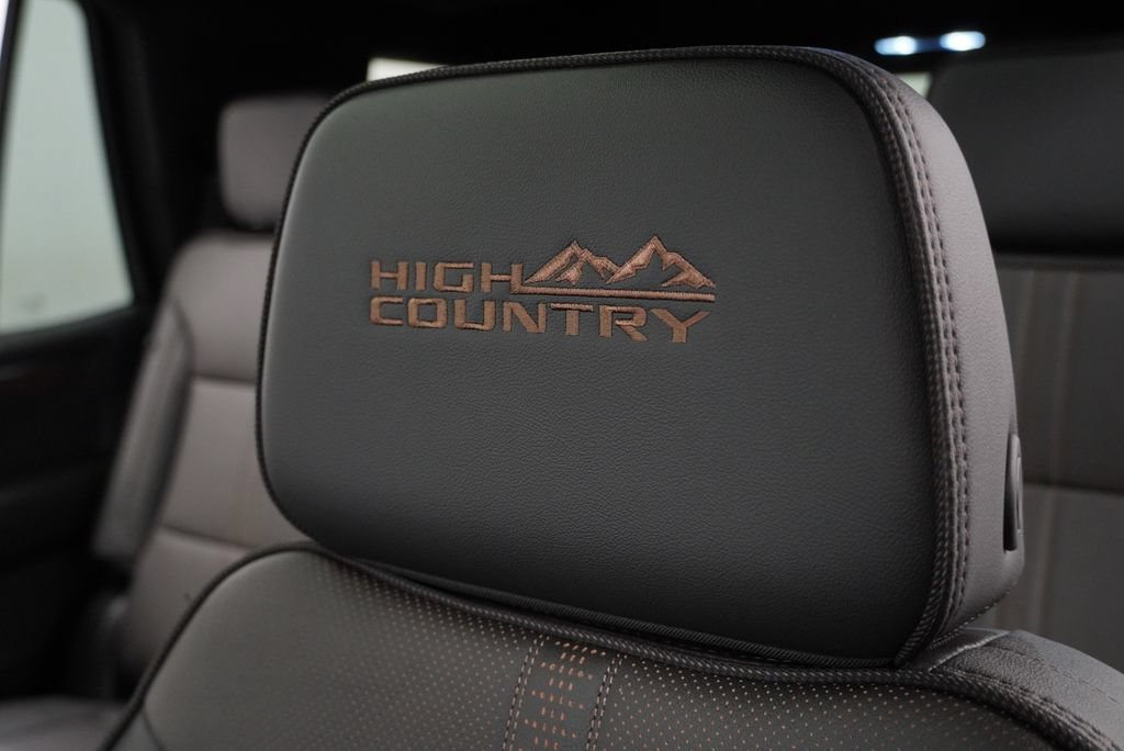 New 2026 Chevrolet Tahoe High Country w/ Sun And Tow Package AWD/4WD image 14