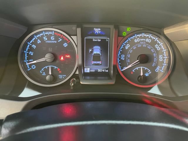 Used 2023 Toyota Tacoma 4x4 Double Cab image 17