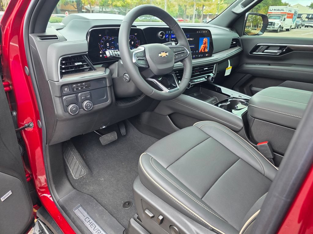 New 2025 Chevrolet Suburban Premier RWD image 10