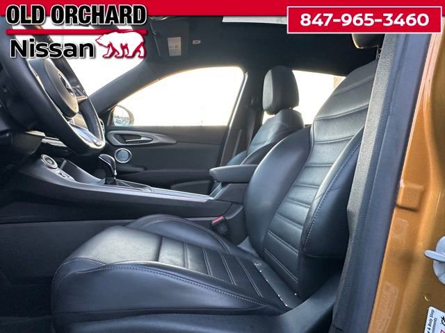 Used 2024 Dodge Hornet R/T Plus w/ Tech Pack Plus w/o Parking image 12