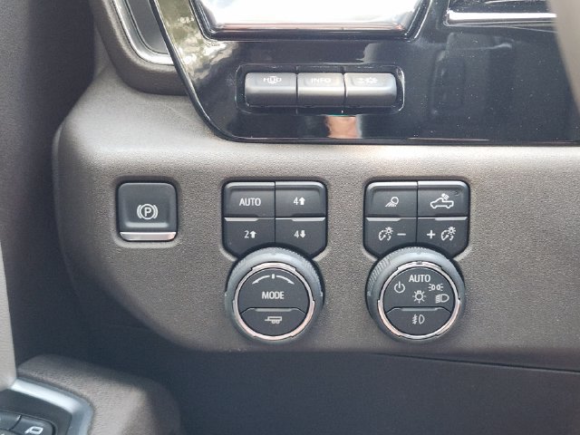 Used 2025 Chevrolet Silverado 1500 LTZ w/ LTZ Premium Texas Edition AWD/4WD image 25