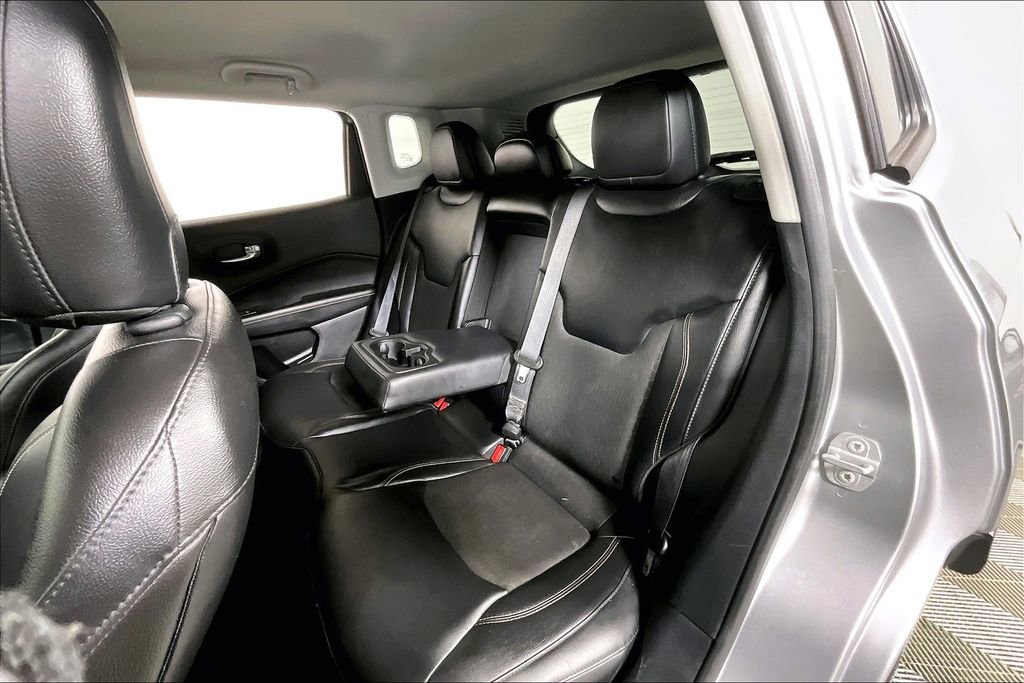 Used 2018 Jeep Compass Latitude w/ Cold Weather Group image 26