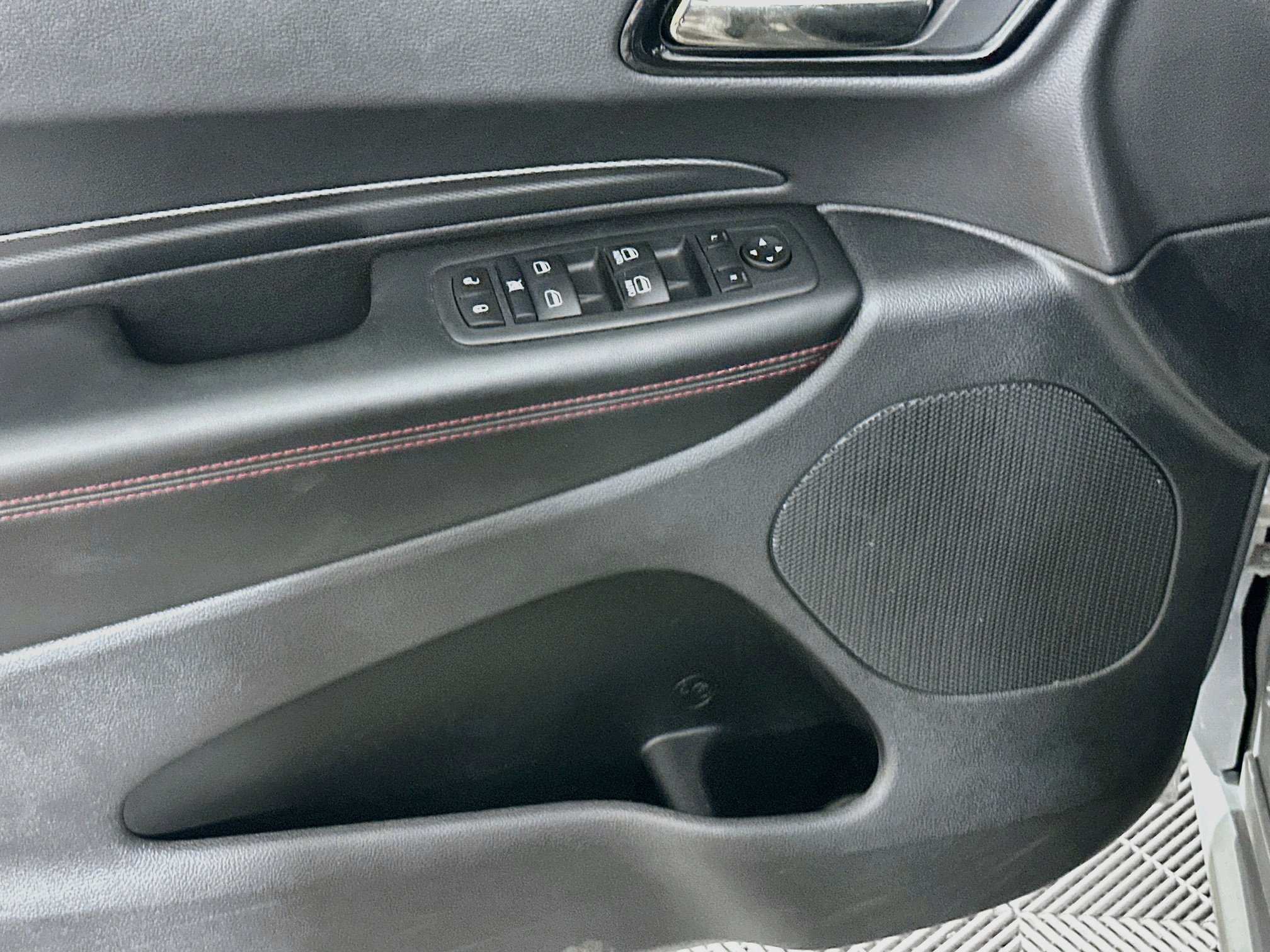 Used 2025 Dodge Durango GT AWD/4WD image 15