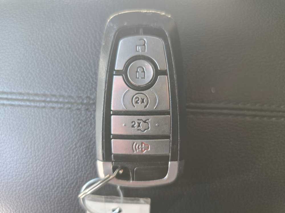 Used 2019 Ford Mustang Premium RWD image 21
