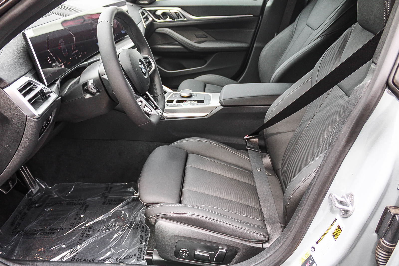 New 2026 BMW i4 eDrive40 w/ M Sport Package RWD image 17