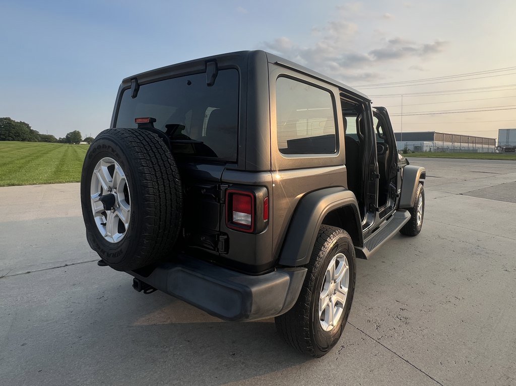 Used 2018 Jeep Wrangler Unlimited Sport S image 7