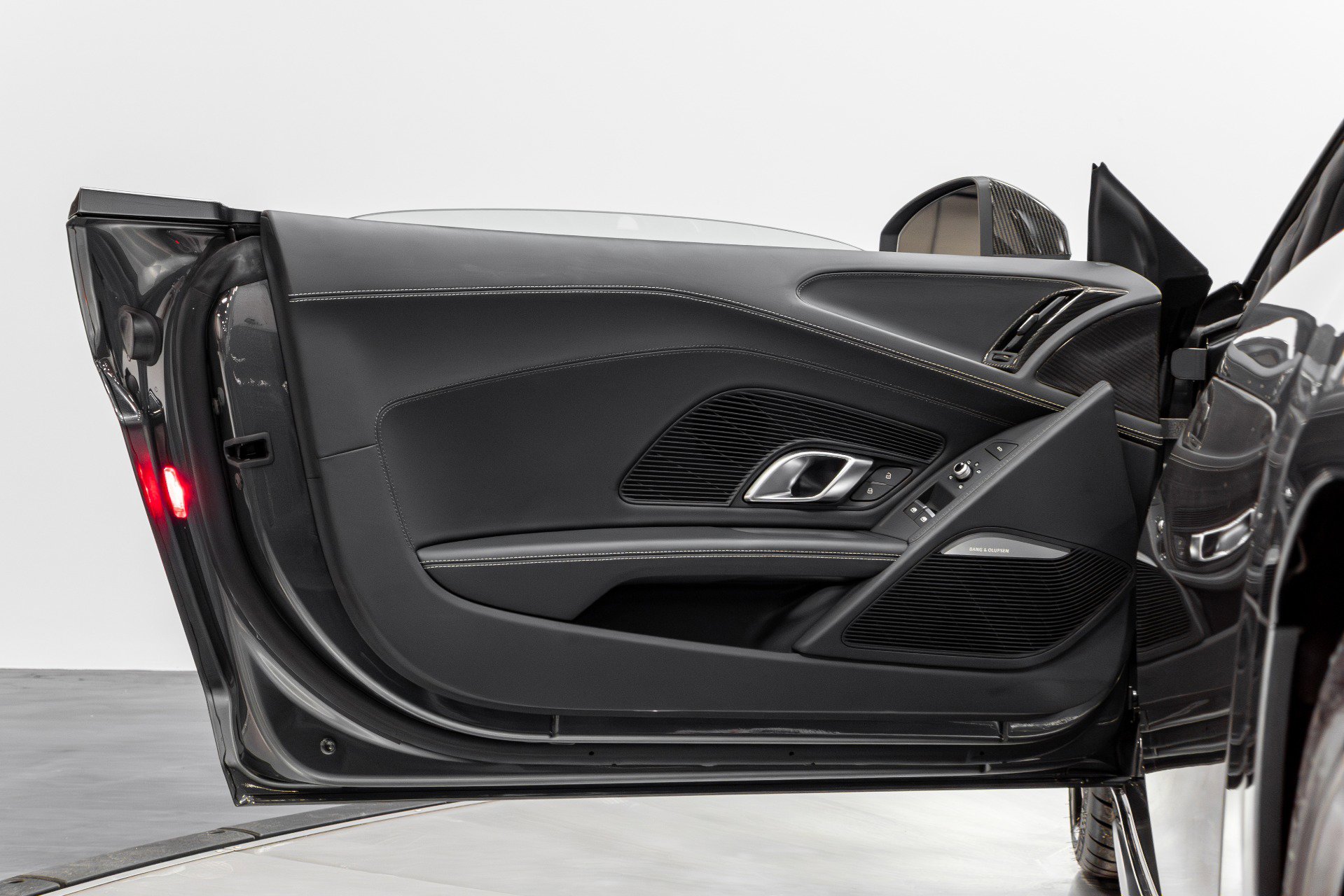 Used 2022 Audi R8 V10 performance image 42