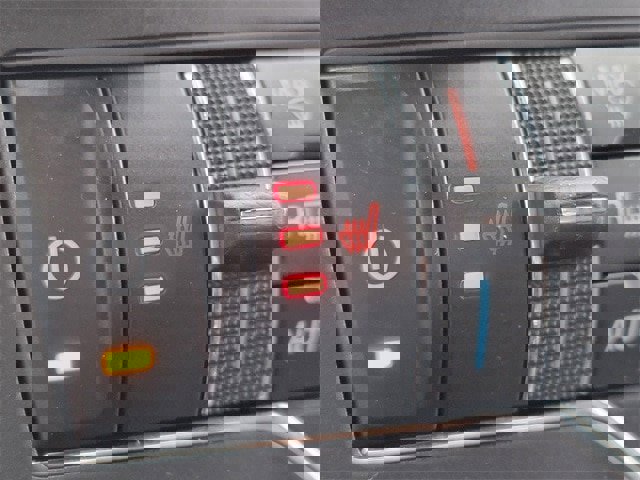 Certified 2019 Ford Explorer XLT w/ Equipment Group 202A image 8