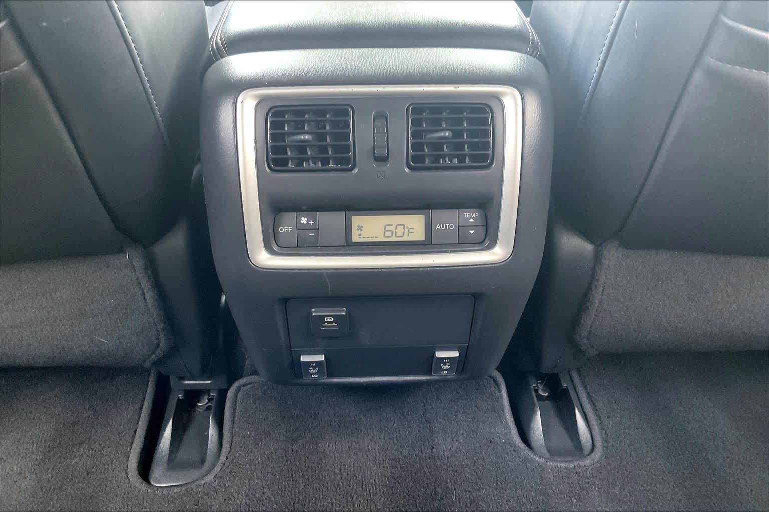 Used 2018 INFINITI QX60 Luxe w/ Deluxe Technology Package AWD/4WD image 37