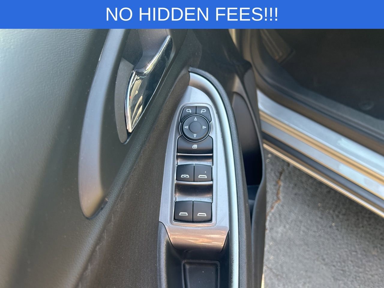 Used 2023 Chevrolet Malibu LT FWD image 18