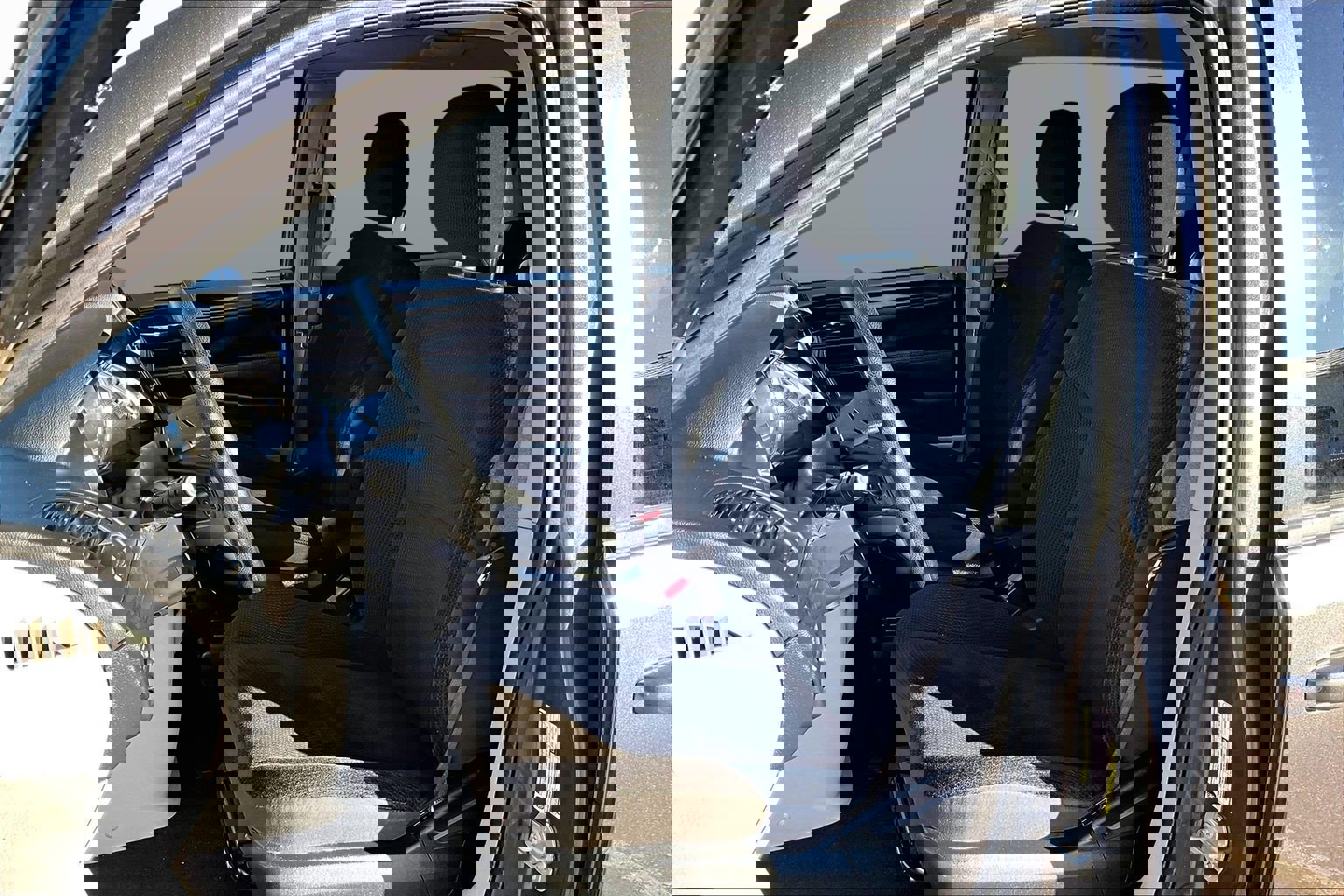 Used 2018 Dodge Grand Caravan SE w/ UConnect Hands-Free Group image 23