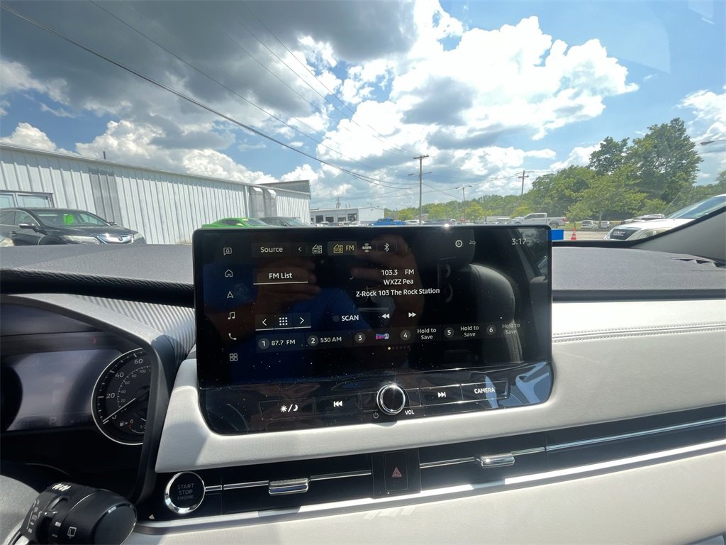 New 2025 Mitsubishi Outlander SE image 16