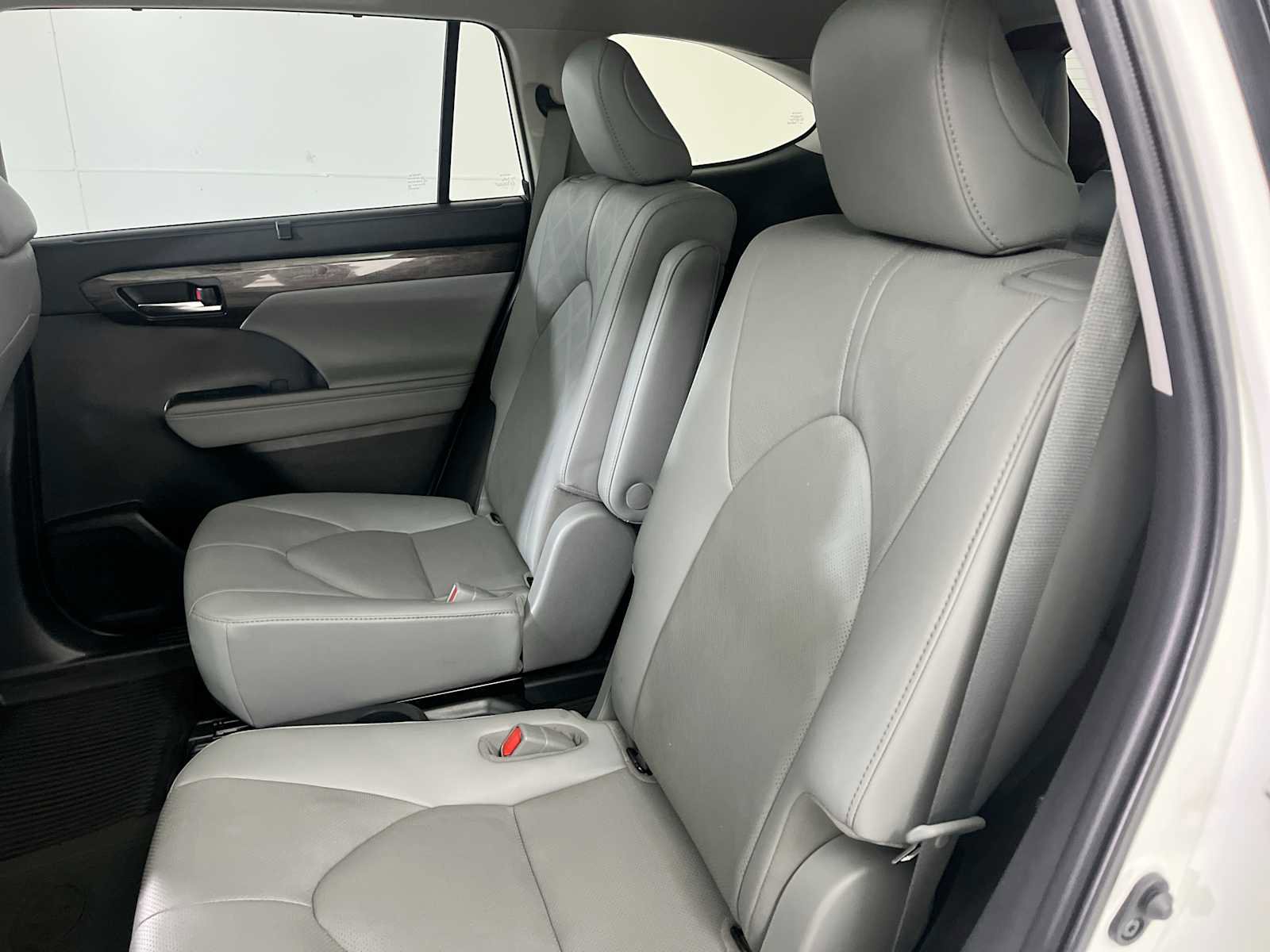 Used 2020 Toyota Highlander Platinum AWD/4WD image 31