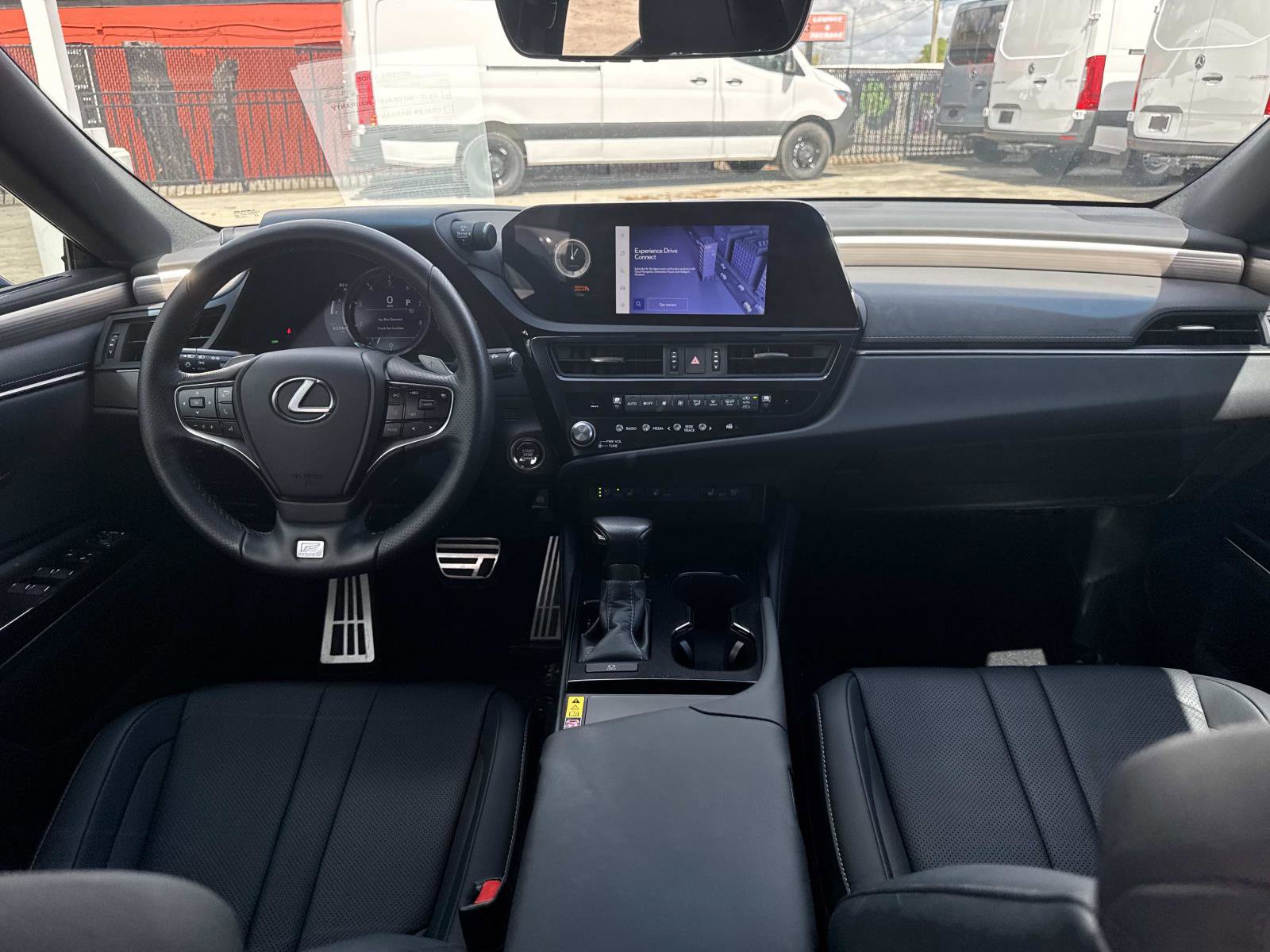 Used 2023 Lexus ES 350 F Sport w/ Accessory Package (Z2) image 13