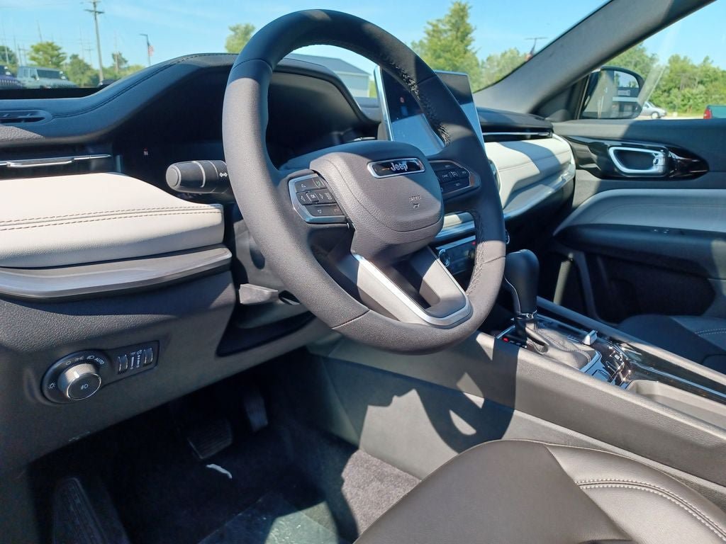 New 2026 Jeep Compass Limited AWD/4WD image 13