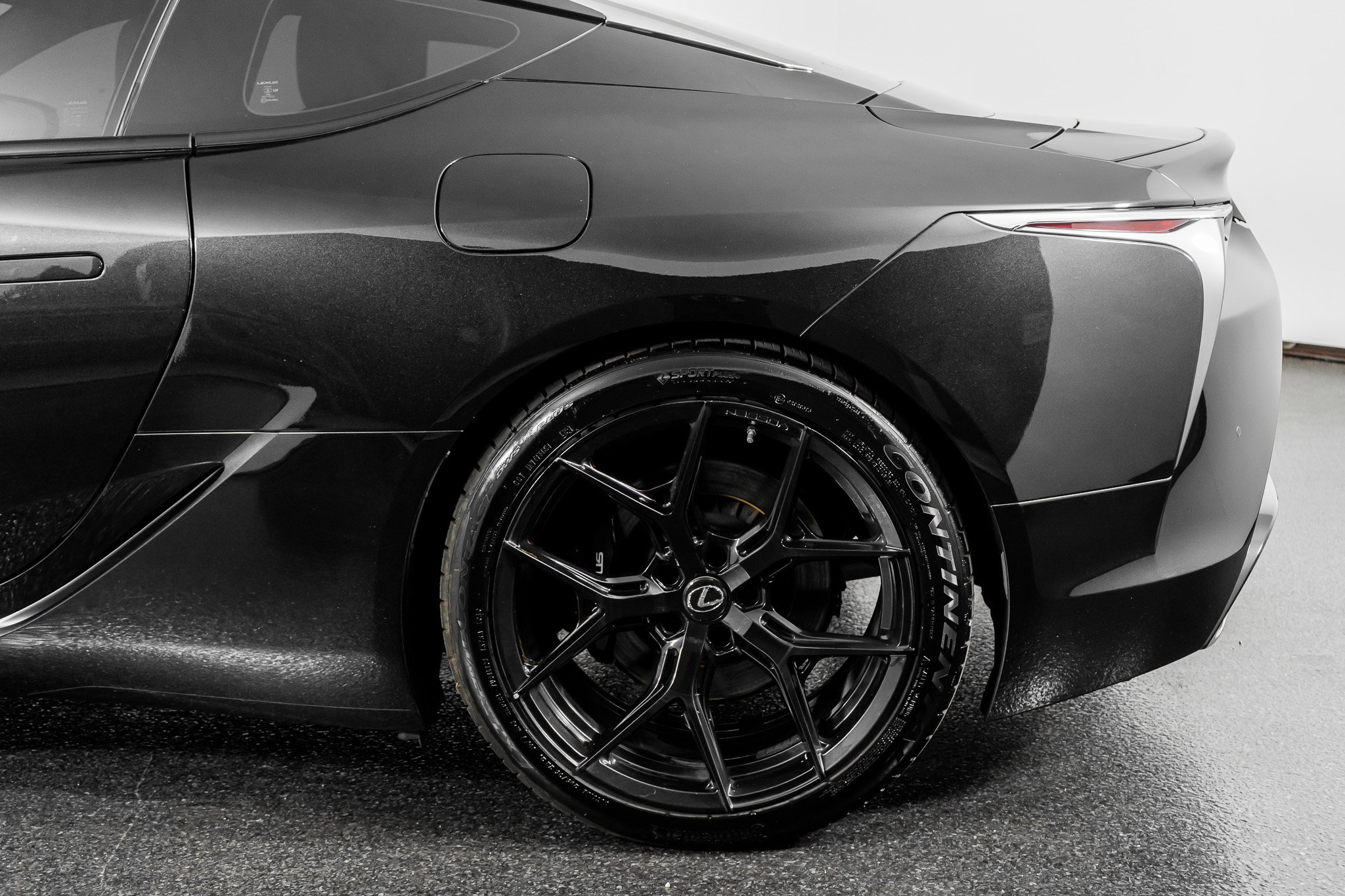 Used 2018 Lexus LC 500 Coupe image 17