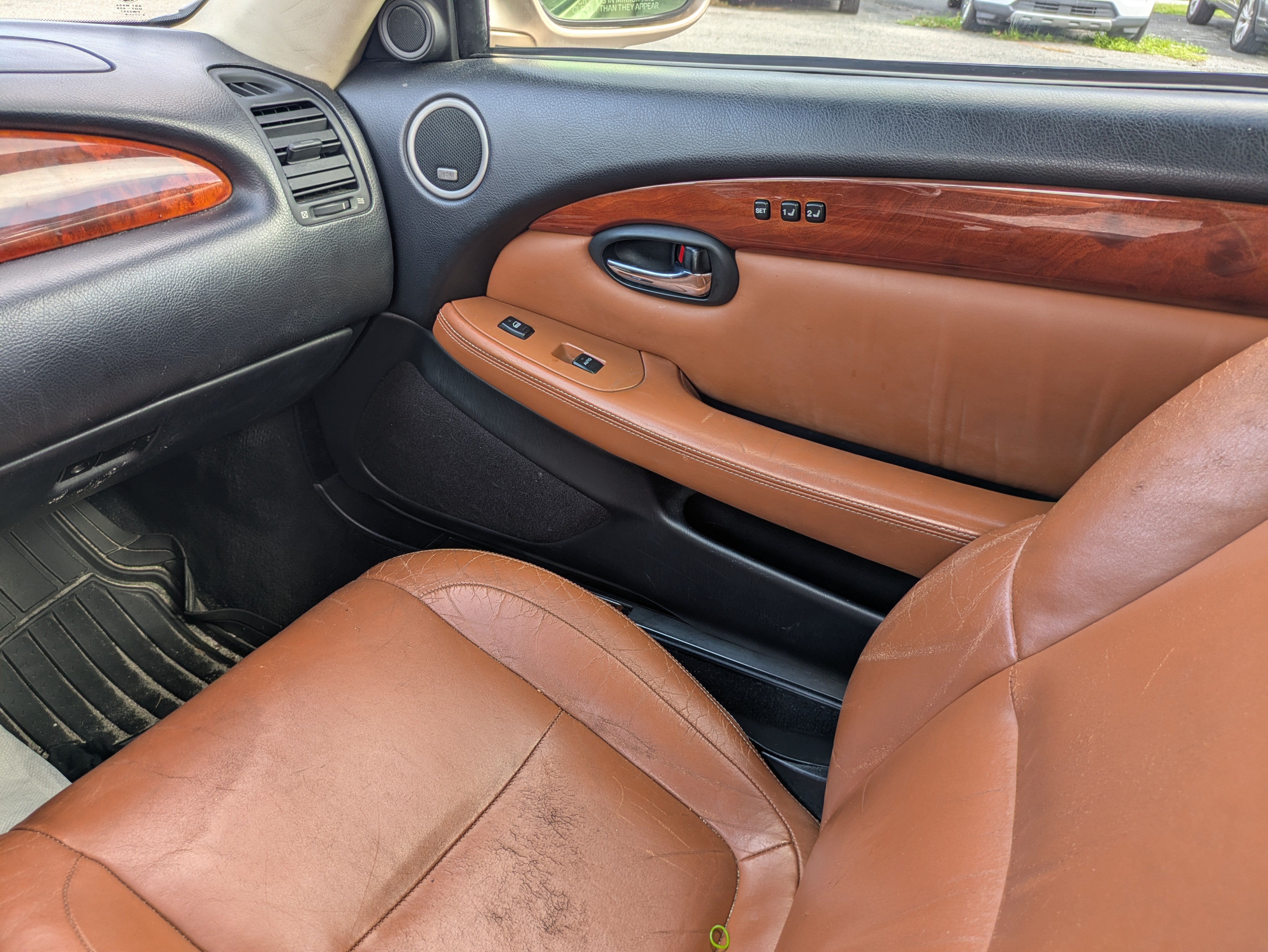 Used 2002 Lexus SC 430 Convertible RWD image 16