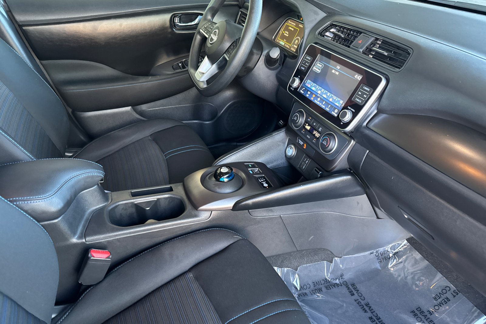 Certified 2025 Nissan Leaf S FWD image 20