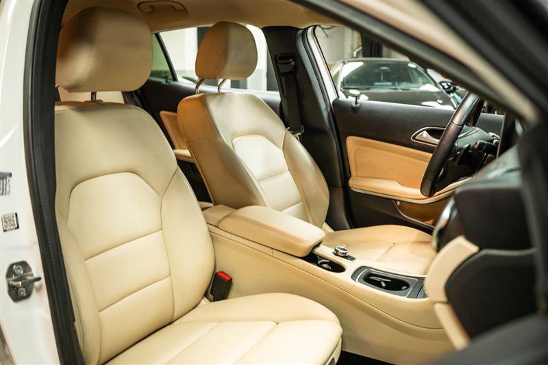 Used 2020 Mercedes-Benz GLA 250 4MATIC image 15