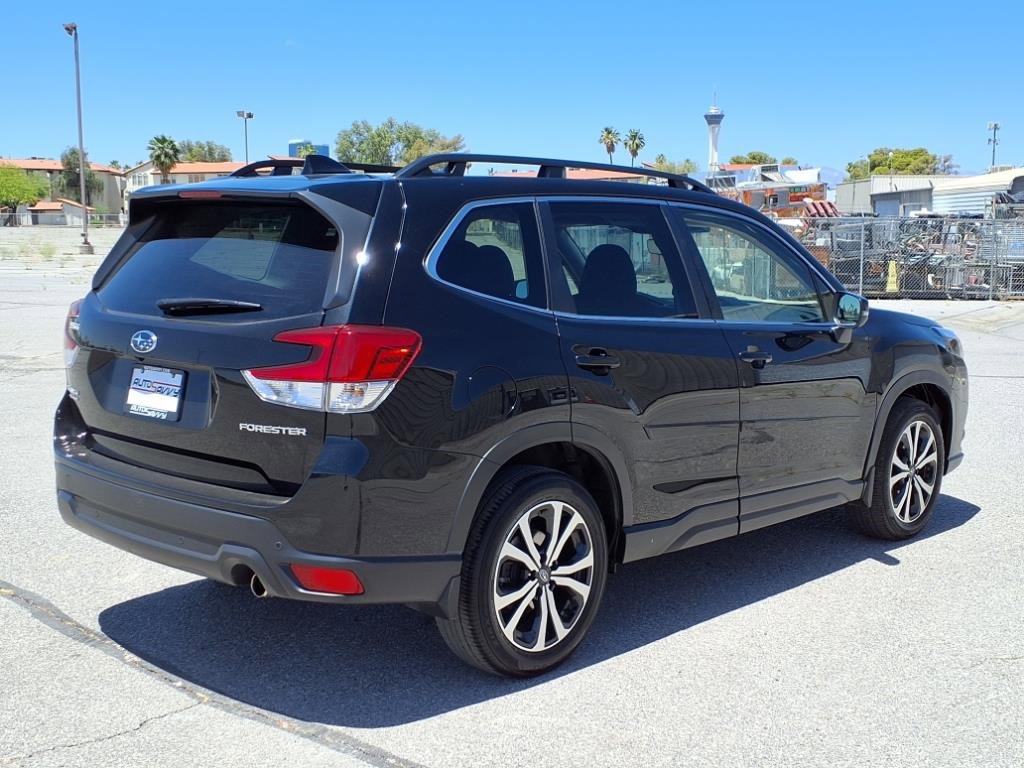 Used 2023 Subaru Forester Limited image 5