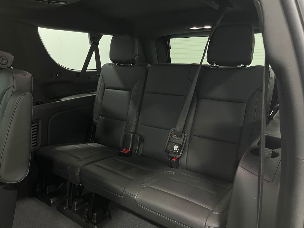 Used 2021 Chevrolet Suburban LT image 31