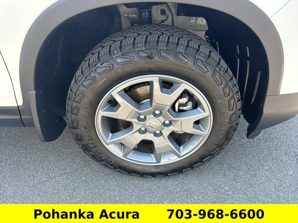 Used 2025 Honda Passport TrailSport image 28