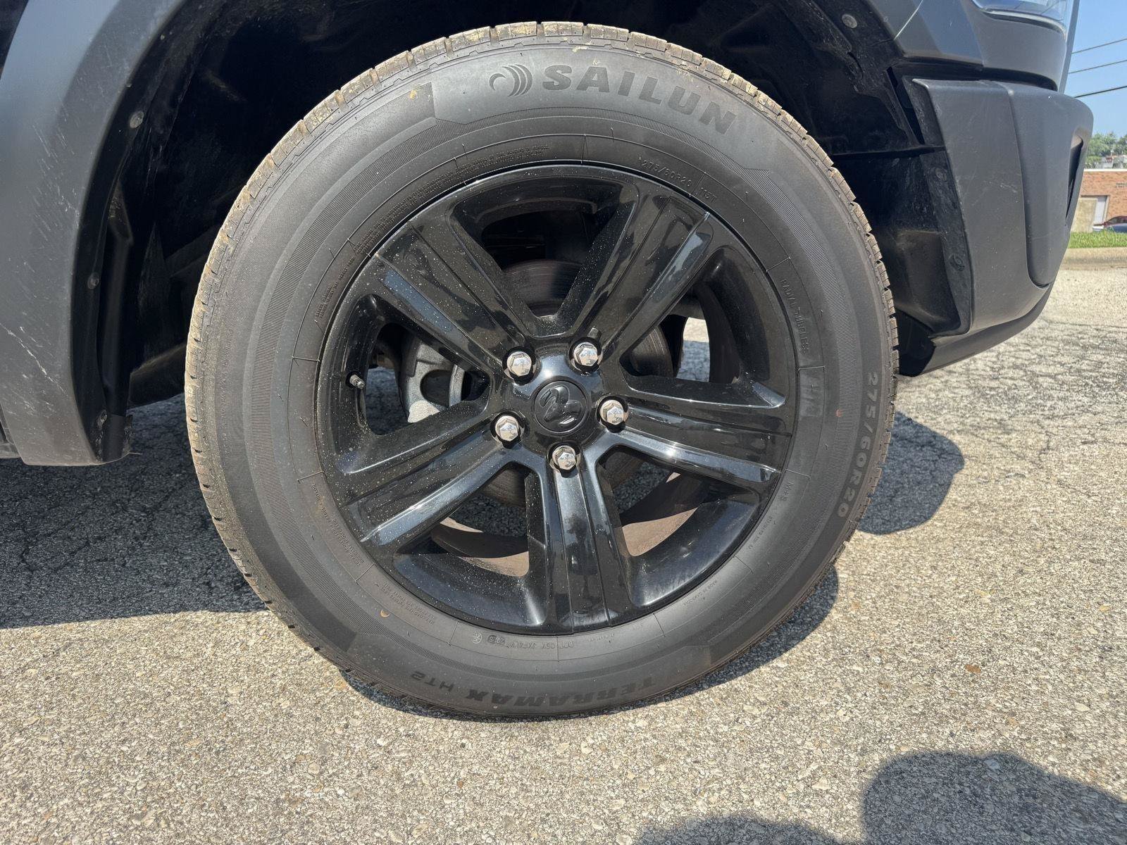 Used 2024 RAM 1500 Warlock RWD image 9