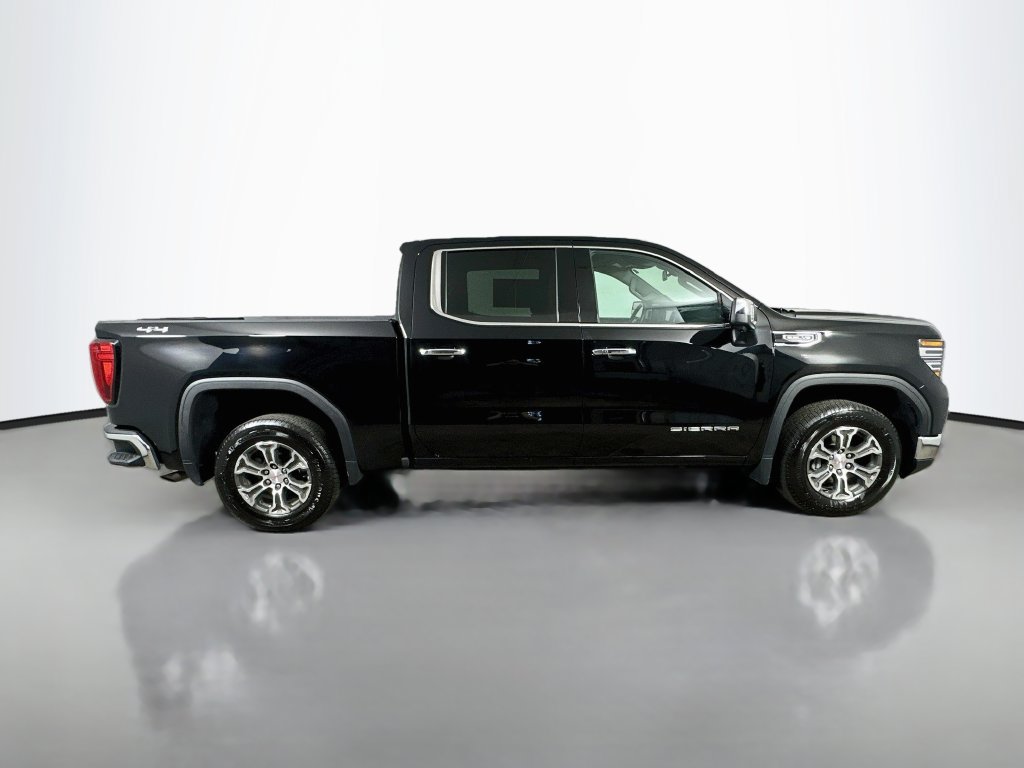 Used 2025 GMC Sierra 1500 SLT AWD/4WD image 7