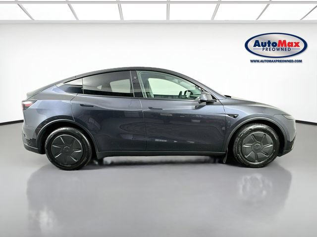 Used 2026 Tesla Model Y AWD image 9